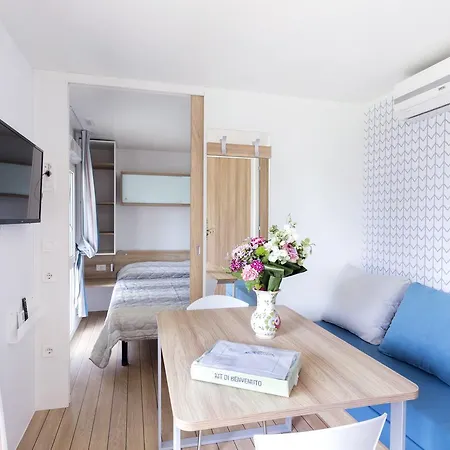 Riva Nuova Village 4*