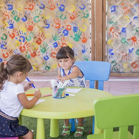 Vakantiepark Riva Nuova Village 4*