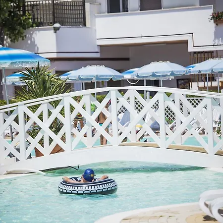 Riva Nuova Village 4* Martinsicuro